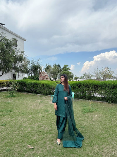 LUSH GREEN